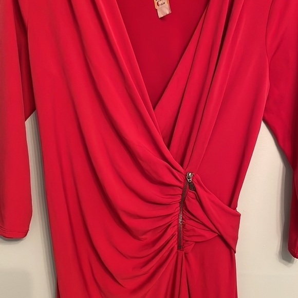 NWT Max and Cleo Red 3/4 Length Sleeve Wrap Style Midi Dress Size L - Picture 2 of 7